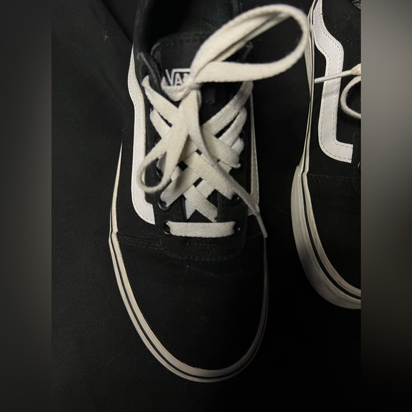 Old Skool Black and White Sneakers - Picture 4 of 6